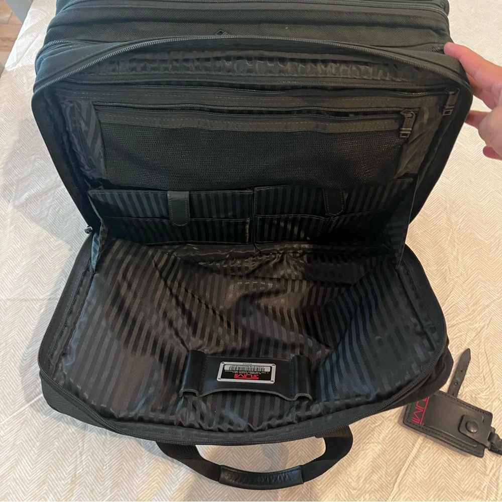 TUMI Alpha Ballistic Bag 2624D3 Organizer Laptop Brief Messenger Made In USA